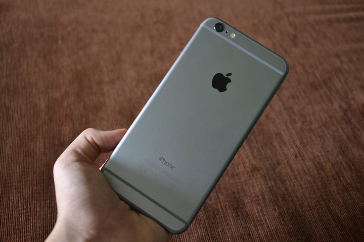 iPhone 6 in Hand.jpg